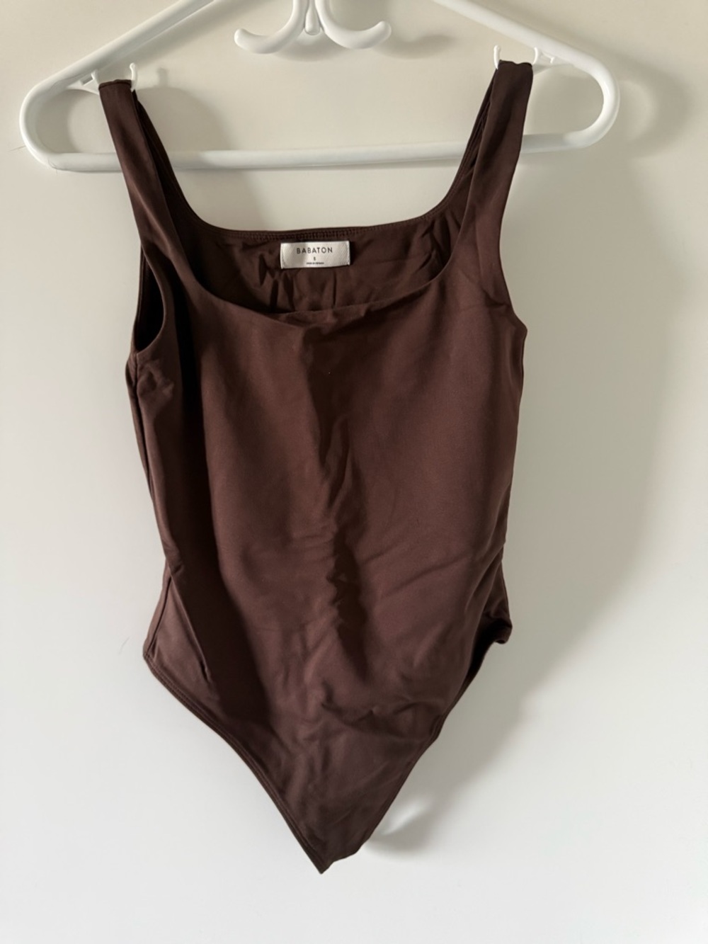 Babaton Brown Scoop-Neck Bodysuit
